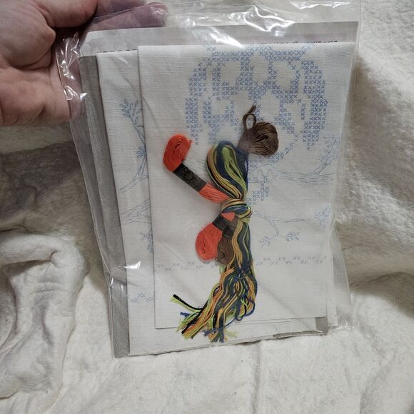 Vntg Needle Art Progress Creation Kit Stamped Kitchen Towels No. 6474/40-41 Owls - Picture 4 of 5